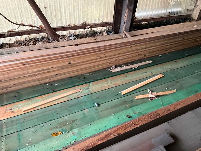 Diverse grenen houten planken (150x) - afbeelding 7 van  8