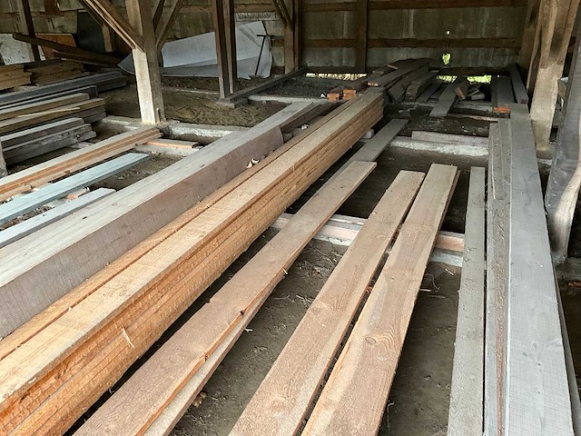 Diverse grenen houten planken (85x) - afbeelding 2 van  8