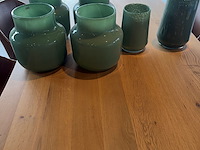 Diverse groene vazen - afbeelding 4 van  6