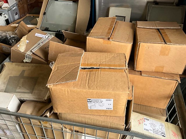 Diverse halogeen - afbeelding 7 van  16