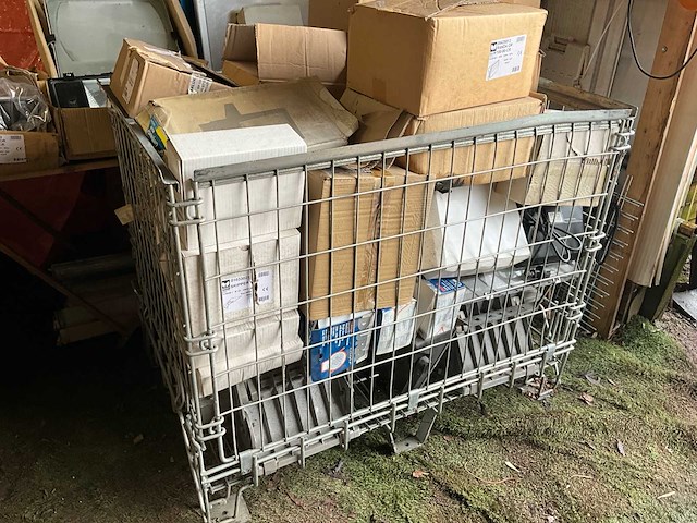 Diverse halogeen - afbeelding 4 van  16