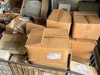 Diverse halogeen - afbeelding 5 van  16