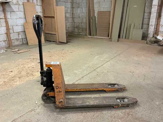 Diverse hand hydraulische palletwagen (2x), waaronder 1 defect - afbeelding 3 van  7