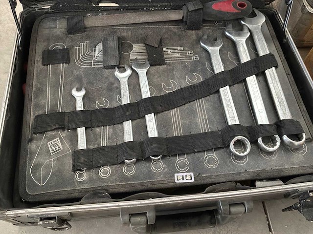 Diverse handgereedschap - afbeelding 6 van  12