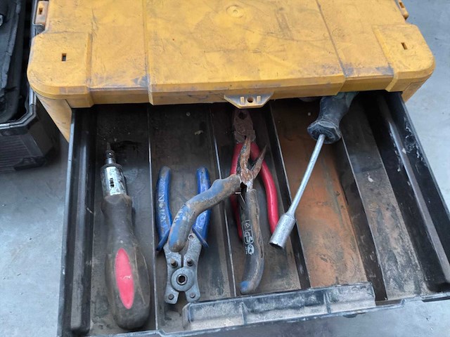 Diverse handgereedschap - afbeelding 3 van  3