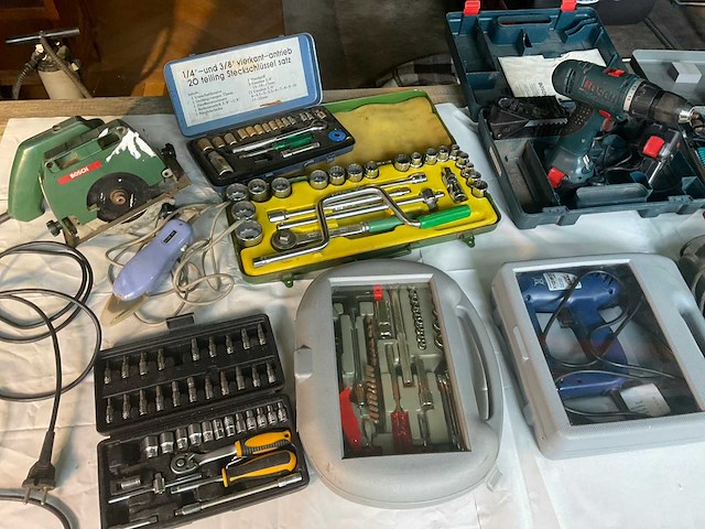 Diverse handgereedschappen - afbeelding 3 van  3