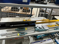 Diverse handgereedschappen - afbeelding 1 van  7