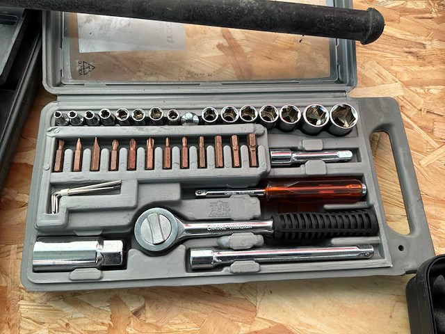 Diverse handgereedschappen - afbeelding 4 van  5