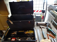 Diverse handgereedschappen - afbeelding 1 van  5