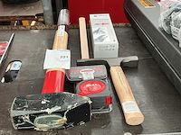 Diverse handgereedschappen - afbeelding 1 van  3