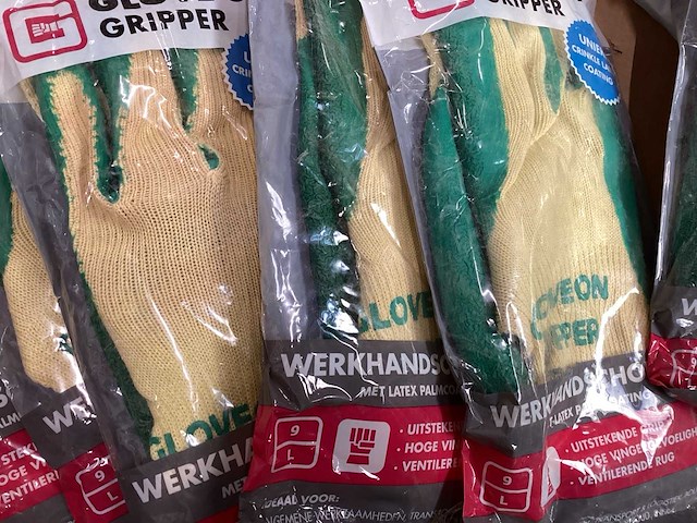 Diverse handschoenen - afbeelding 9 van  10