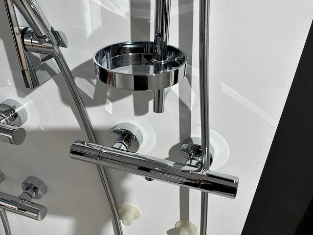 Diverse hansgrohe douchemengkranen en handdouches (6x) - afbeelding 8 van  11