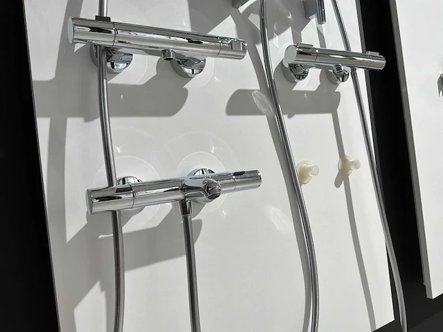 Diverse hansgrohe douchemengkranen en handdouches (6x) - afbeelding 2 van  11