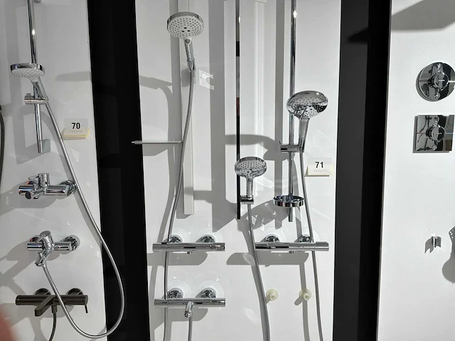 Diverse hansgrohe douchemengkranen en handdouches (6x) - afbeelding 1 van  11