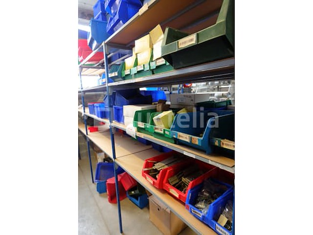 Diverse hardware-set - afbeelding 14 van  21