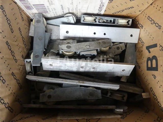 Diverse hardware voor chassis - afbeelding 2 van  18