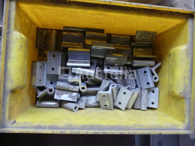 Diverse hardware voor chassis - afbeelding 10 van  18