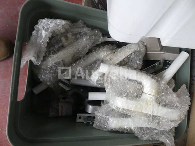 Diverse hardware voor chassis - afbeelding 12 van  18