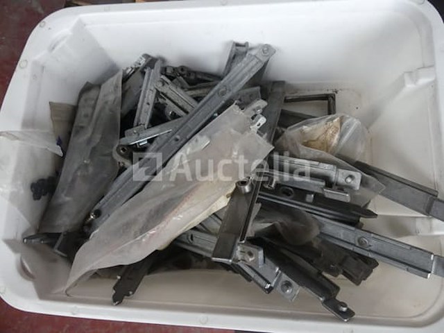 Diverse hardware voor chassis - afbeelding 13 van  18