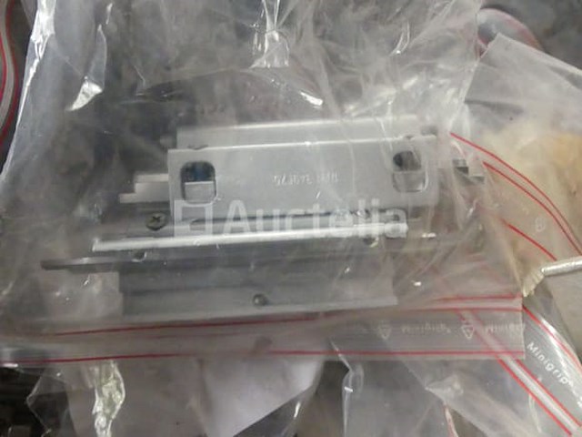 Diverse hardware voor chassis - afbeelding 14 van  18