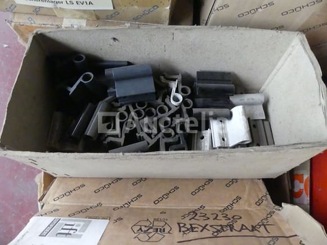 Diverse hardware voor chassis - afbeelding 18 van  18