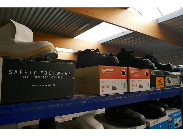 Diverse heren/dames schoenen en veiligheidsschoenen - afbeelding 10 van  19