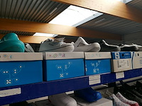 Diverse heren/dames schoenen en veiligheidsschoenen - afbeelding 11 van  19