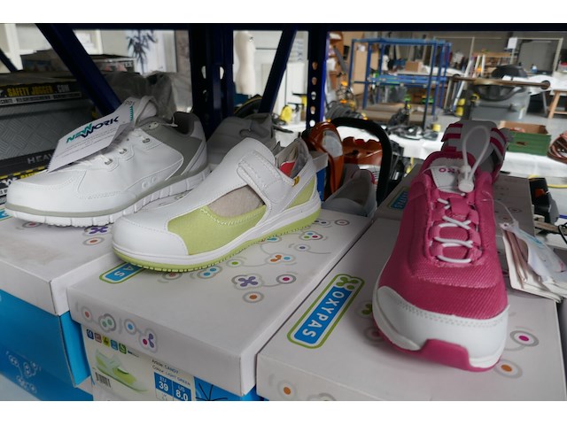Diverse heren/dames schoenen en veiligheidsschoenen - afbeelding 13 van  19
