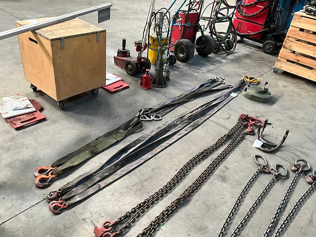 Diverse hijsbanden (8x) - afbeelding 1 van  7