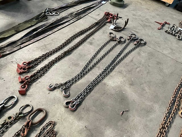 Diverse hijsketting (5x) - afbeelding 1 van  5