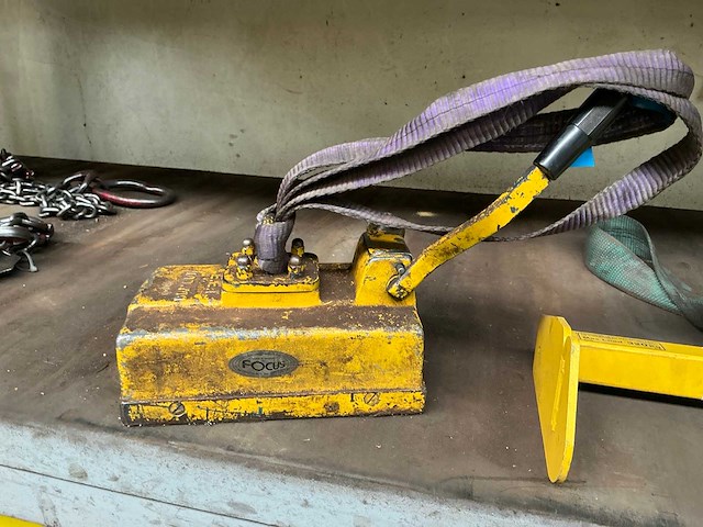 Diverse hijsmaterialen (2x) - afbeelding 3 van  6