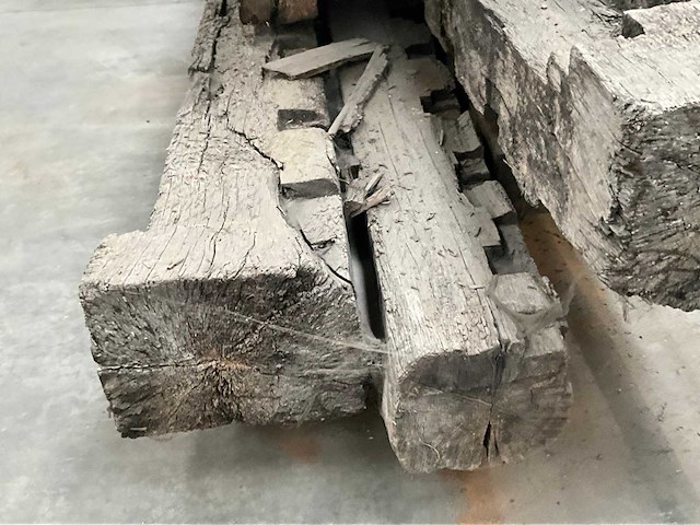 Diverse historische eiken balken (5 stuks) - afbeelding 5 van  12