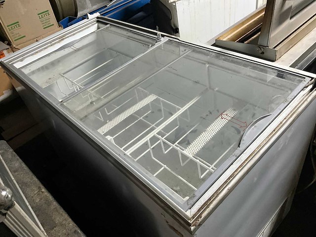 Diverse horeca apparatuur (5x) - afbeelding 2 van  11