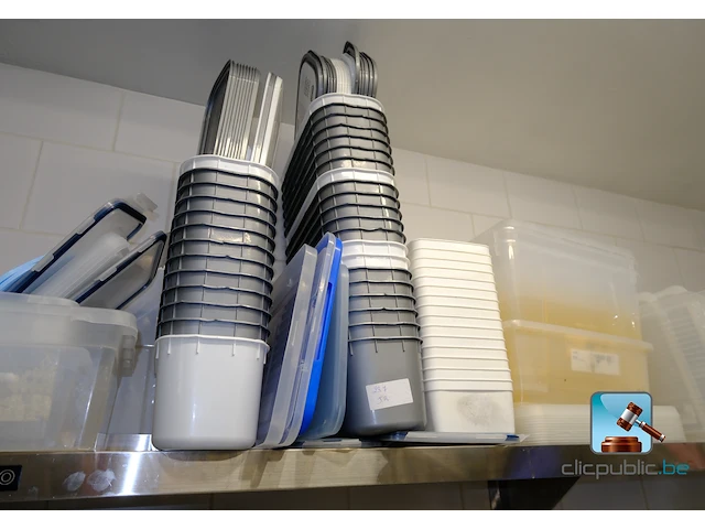 Diverse horeca-apparatuur en -benodigdheden - afbeelding 4 van  20