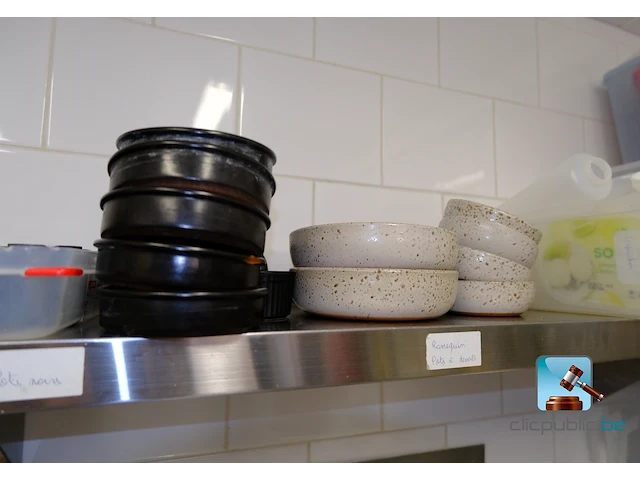 Diverse horeca-apparatuur en -benodigdheden - afbeelding 5 van  20