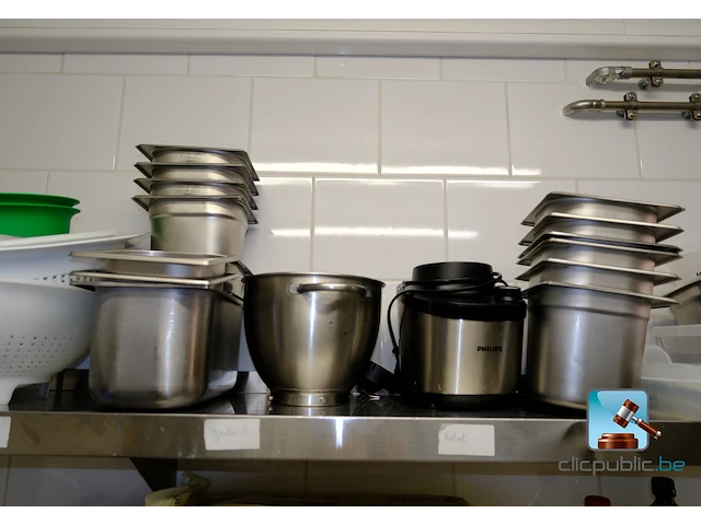 Diverse horeca-apparatuur en -benodigdheden - afbeelding 7 van  20