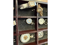 Diverse horloges (12x) - afbeelding 1 van  3