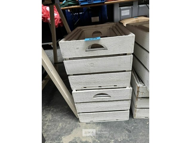 Diverse houten bakjes - afbeelding 1 van  2