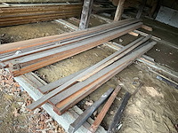Diverse houten balken en planken (75x) waaronder ceder - afbeelding 3 van  7