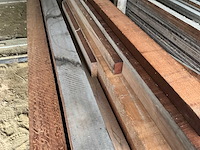 Diverse houten balken en planken (75x) waaronder ceder - afbeelding 7 van  7