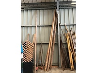 Diverse houten balken, planken en platen (ca. 60x) - afbeelding 2 van  5