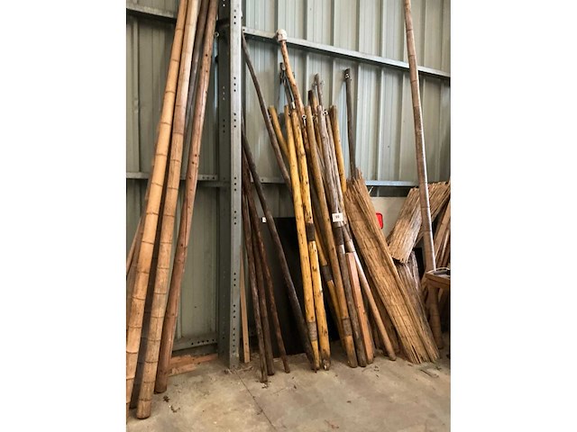 Diverse houten balken, planken en platen (ca. 60x) - afbeelding 4 van  5