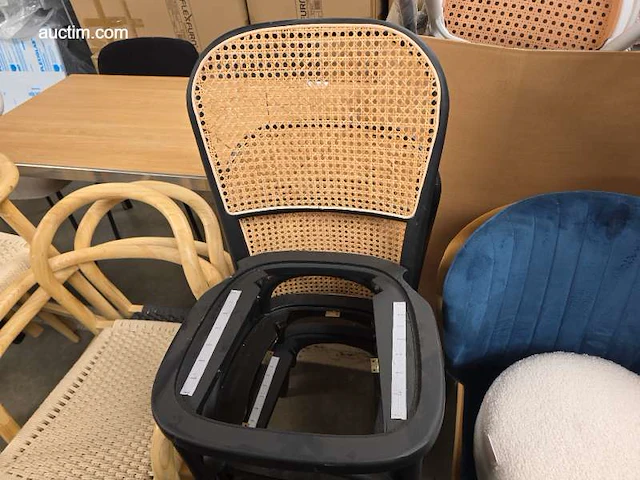 Diverse houten bijzetstoelen flexfurn (22x) - afbeelding 3 van  9