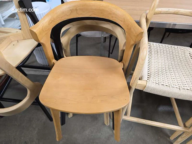 Diverse houten bijzetstoelen flexfurn (22x) - afbeelding 6 van  9