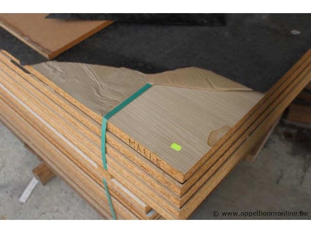 Diverse houten bouwpanelen - afbeelding 2 van  3