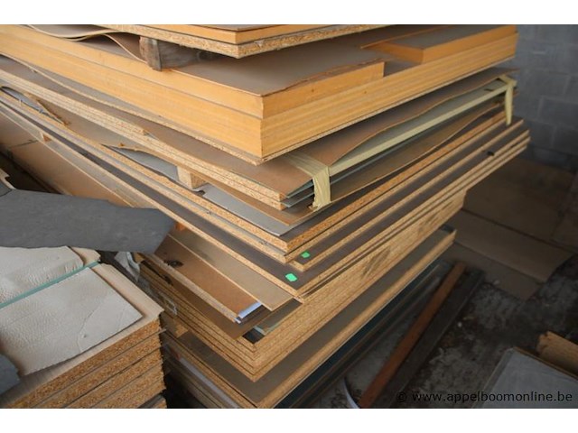 Diverse houten bouwpanelen - afbeelding 3 van  3
