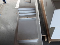 Diverse houten kasten - afbeelding 2 van  7