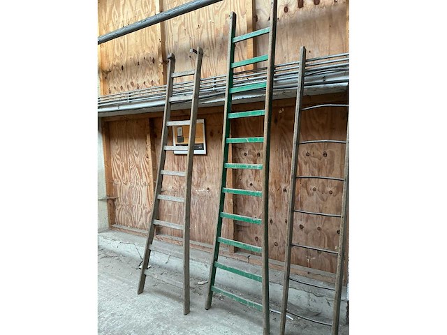 Diverse houten ladders (5x) - afbeelding 4 van  4