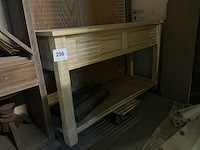 Diverse houten meubels (2x) - afbeelding 2 van  3