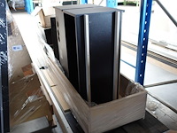 Diverse houten meubels - afbeelding 4 van  5